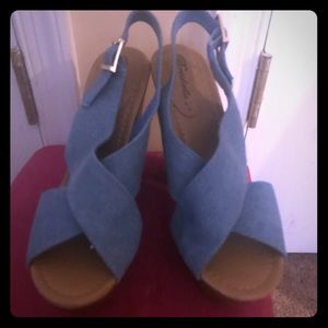 Breckelle’s Platform denim sling back heels